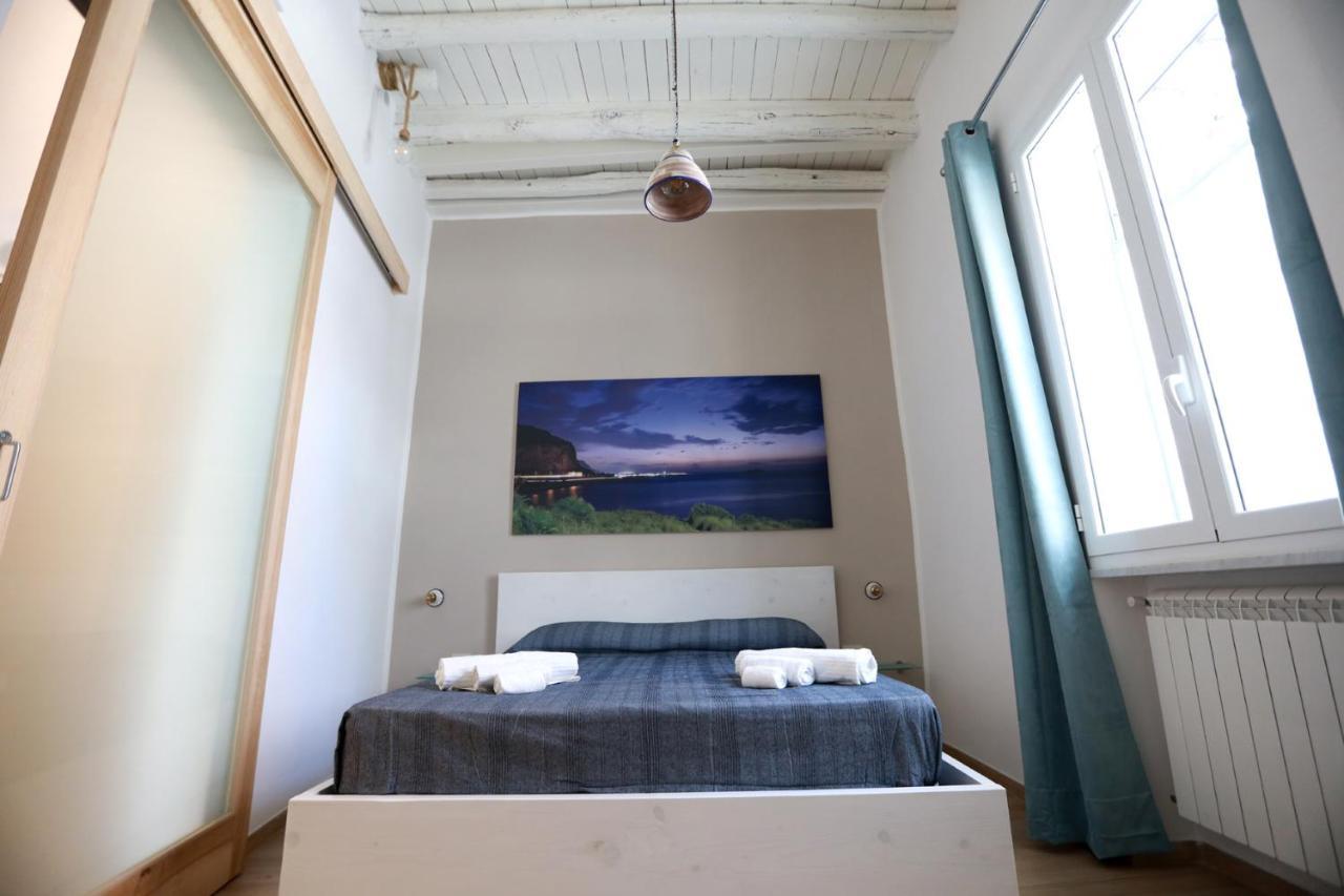 La Casetta Delle Scienze Suite Palermo Exteriör bild